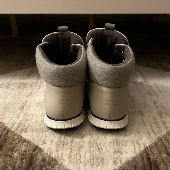 Cole Haan ZEROGRAND boot. Size 10. good condition. light Gray - Picture 3 of 3